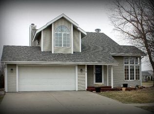 710 E Independence St, Pella, IA 50219