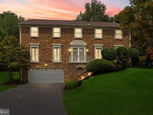 11233 Fall River Ct, Potomac, MD 20854