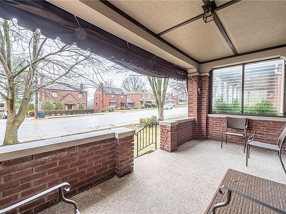 5th image of 3908 Brownsville Rd