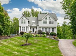 12 Erin Sue Dr, Wappingers Falls, NY 12590