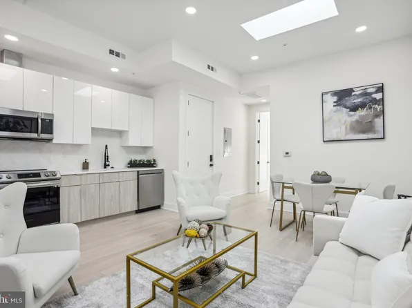 1328 Bryant St NE #5, Washington, DC 20018