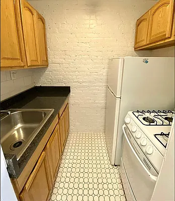 Rented by Building Equity Real Estate LLC | media 3