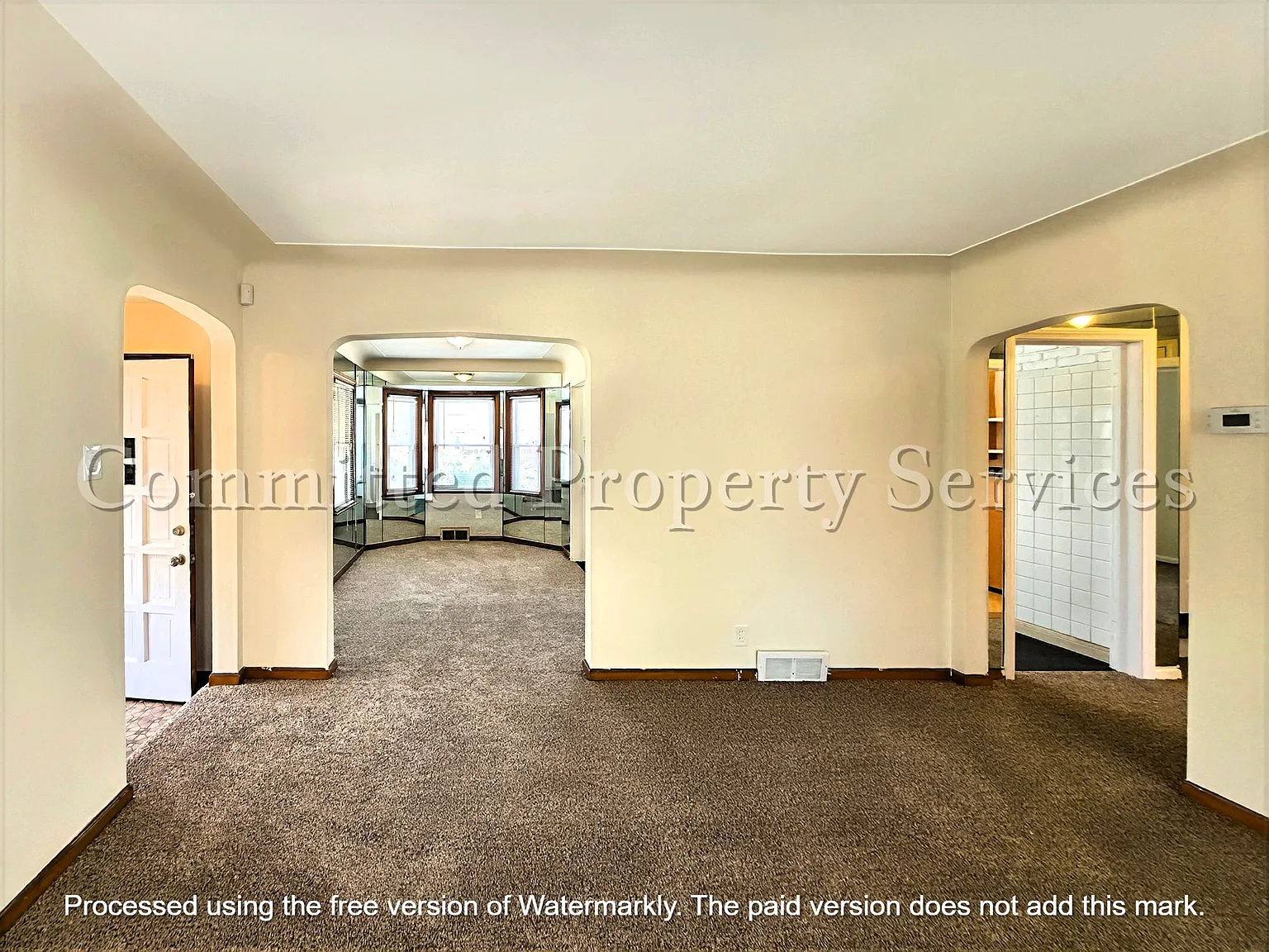 3 bed, 1.5 bath, 1065 sqft, $1,350 — Photo 2