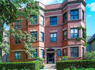 1140 W Morse Ave APT 1E, Chicago, IL 60626