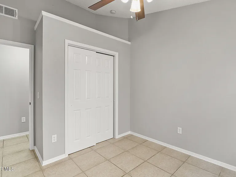 3269 Maple Point Dr — Photo 25