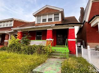 5220 Highland Ave, Saint Louis, MO 63113