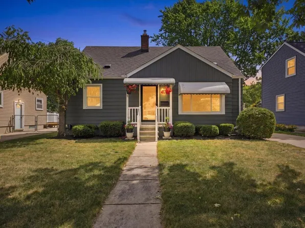 815 S Marias Ave, Clawson, MI 48017