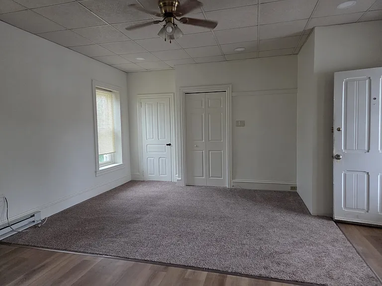 4050 Friedensburg Rd — Photo 1