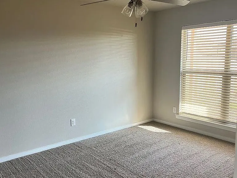 9710 Saratoga Ave — Photo 6