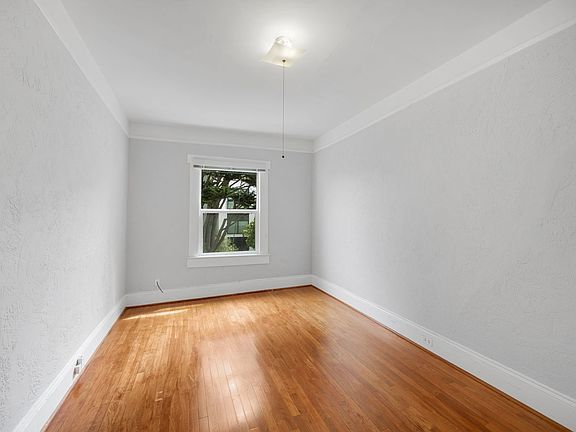 5th image of 4035-37 26th St #4