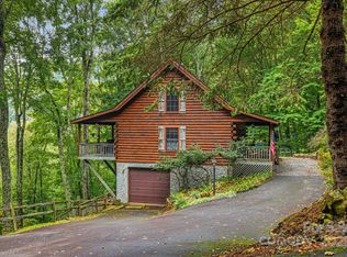 215 Goldenleaf Rd, Mars Hill, NC 28754