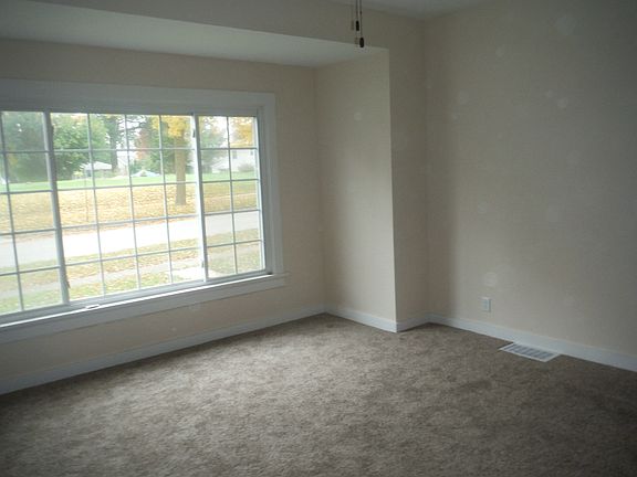2nd image of 1010 I Ave