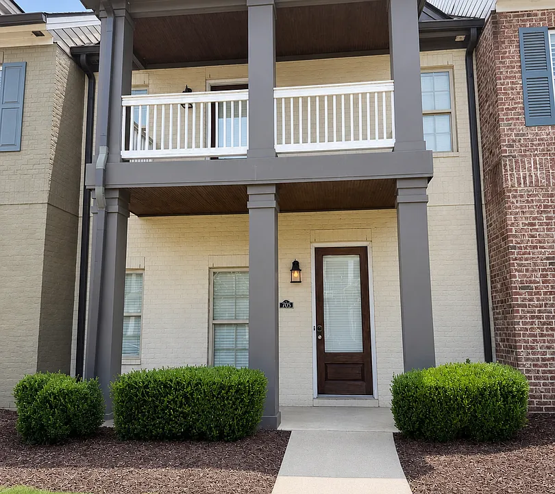 1401 Pinnacle Park Ln #705
