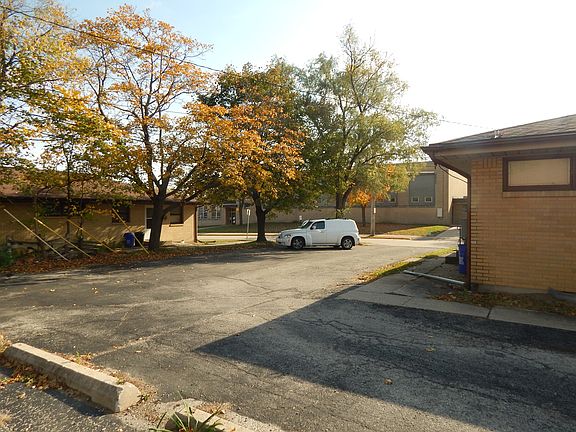 4th image of 428 Fairview Ave APT 4
