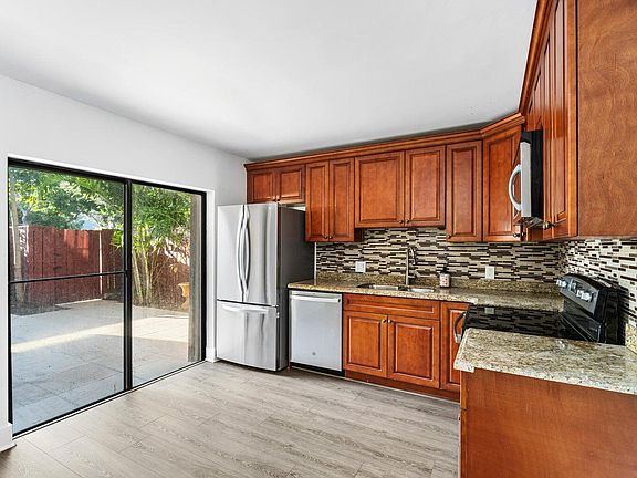 5th image of 1700 Embassy Drive #708