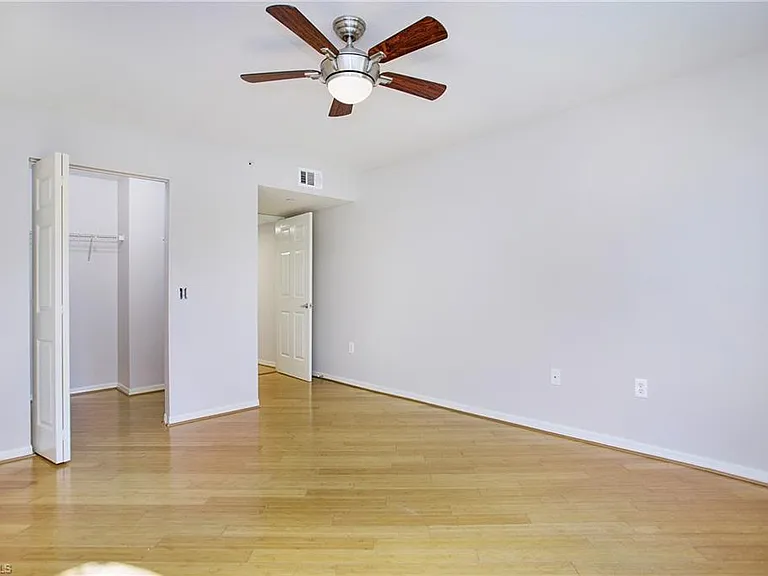 8271 Key Royal Cir #924 — Photo 20
