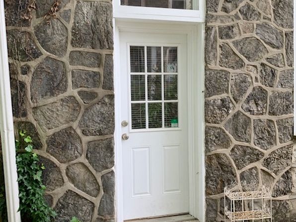 128 Sumac St APT 1R