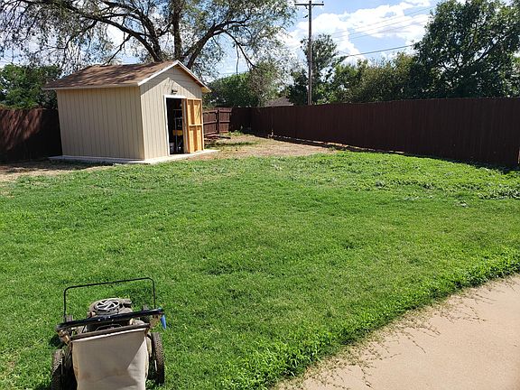 2nd image of 300 Tucker Cir