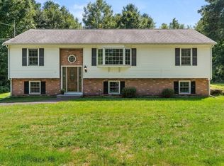 57 Uptack Rd, Groveland, MA 01834
