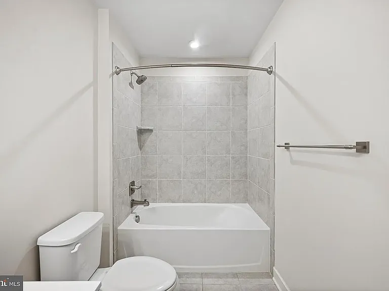 8225 E Branch Dr — Photo 12