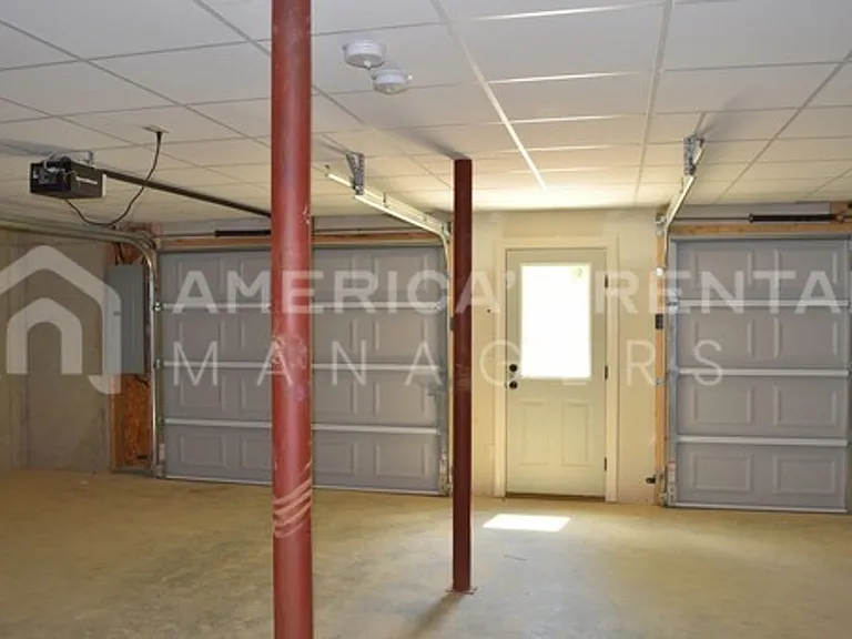3764 Creekside Way — Photo 30
