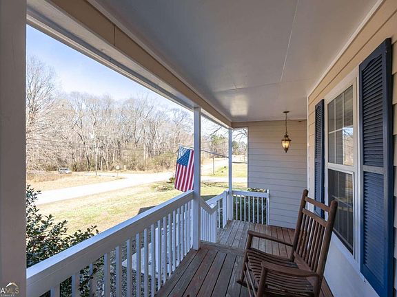 4th image of 360 S Red Oak Way