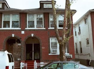 1749 68th St, Brooklyn, NY 11204