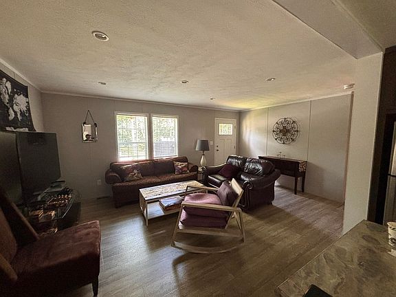2nd image of 21 Lawrence Davis Drive