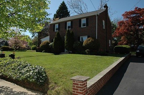 2nd image of 2805 Eldon Ave