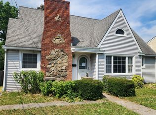 21 Marple Rd, Poughkeepsie, NY 12603