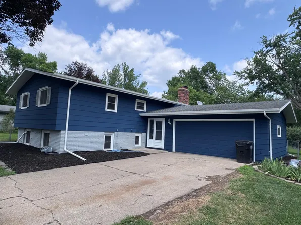 8148 Toledo Ave N, Brooklyn Park, MN 55443
