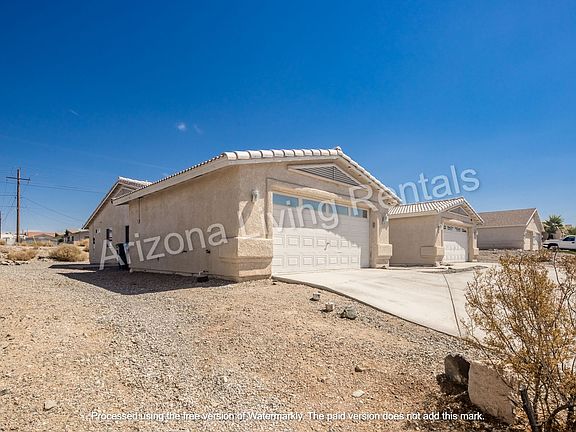 4th image of 2935 Palisades Dr #101