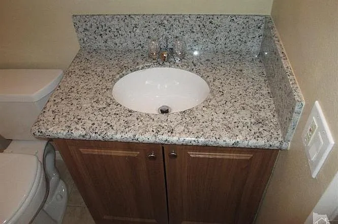 1779 E Avenida De Las Flores — Photo 5