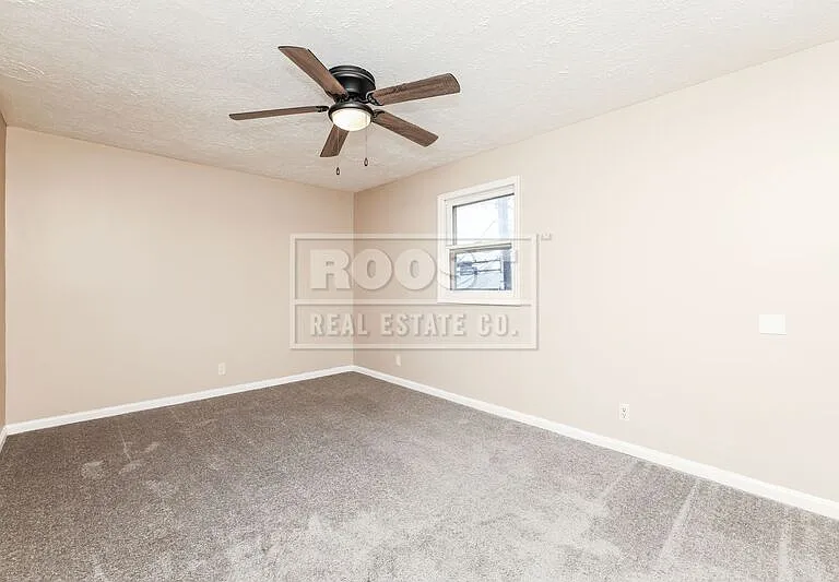 103 N Clairmont Ave — Photo 8