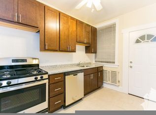 1603 W Berteau Ave, Chicago, IL 60613