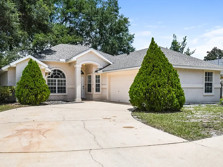 3445 Shelley Dr — Photo 3