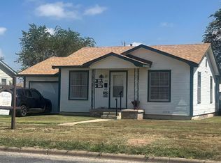606 Yonkers St, Plainview, TX 79072