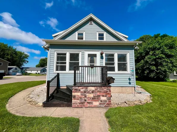 621 Dallas St, Sauk City, WI 53583