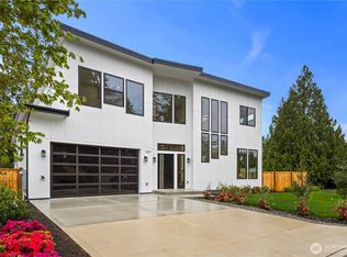 1207 145th Avenue SE, Bellevue, WA 98007