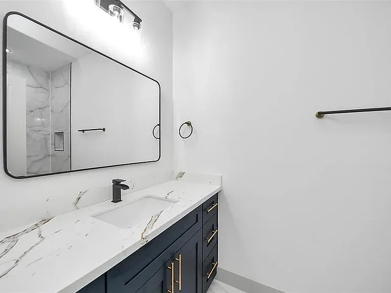 9001 Nyssa St — Photo 8
