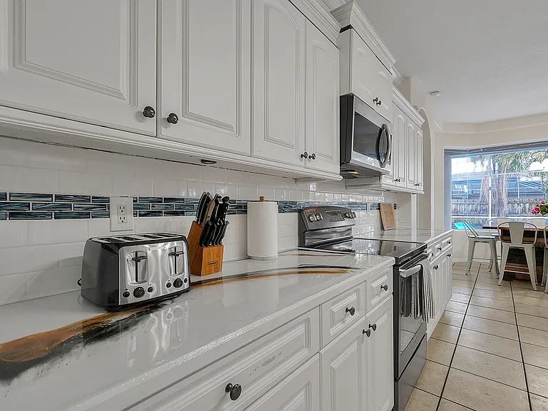 36 Pinetree Dr — Photo 51