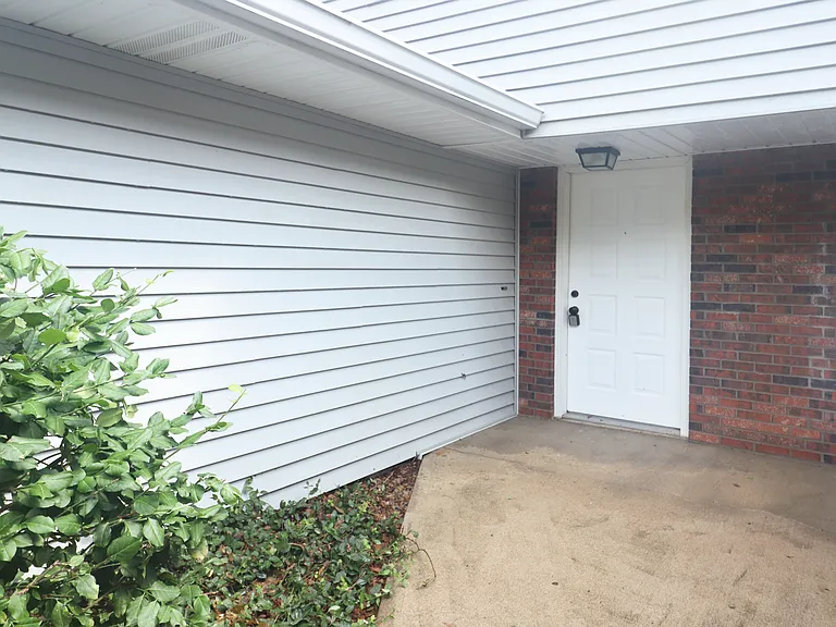 18913 E Lexington Rd — Photo 3
