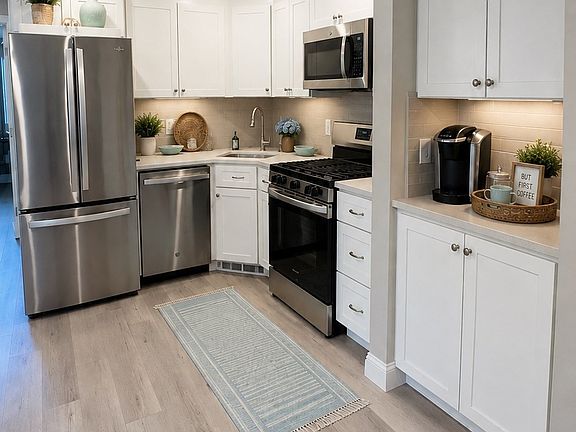 3rd image of 180 Main St APT 1205