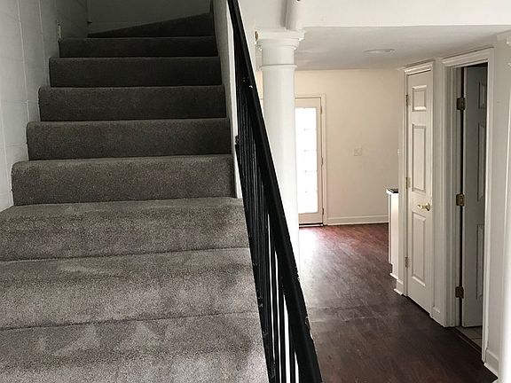 2nd image of 1802 Jackson Ave W APT 144