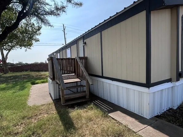 605 N 20th St, Slaton, TX