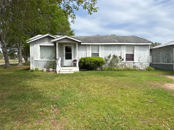 646 Baker St, Hempstead, TX 77445