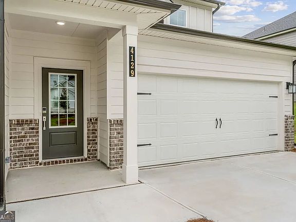 2nd image of 4129 Thronbud Rd S