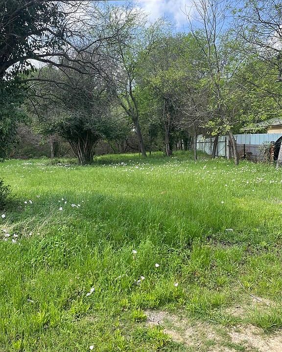 2nd image of 2781 Prosperity Ave