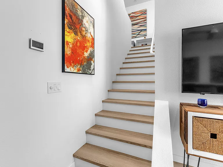 220 Enterprise Way — Photo 36