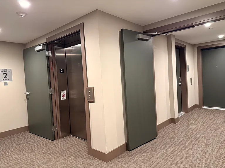 Reach your unit effortlessly by elevator or stairs, surrounded by clean, modern, and well-kept shared spaces.